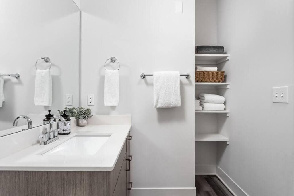 Dream Apartment Near Whole Foods Cozysuites Indianapolis Dış mekan fotoğraf